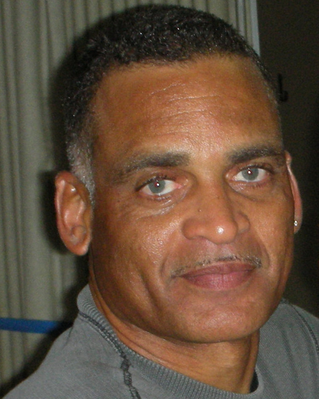 Date this georgeous Bermuda man Derek from Hamilton BR279