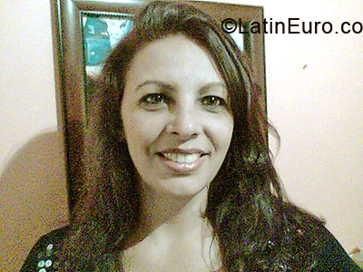 Date this voluptuous Brazil girl Joseane from Curitiba BR293