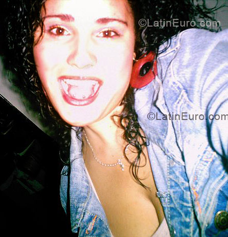 Date this exotic Colombia girl Carolina from Cali CO203