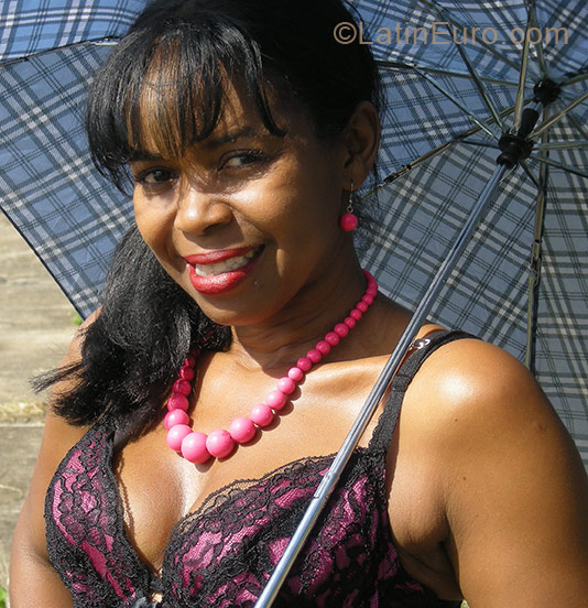 Date this voluptuous Dominican Republic girl Margarita from Santo Domingo DO216