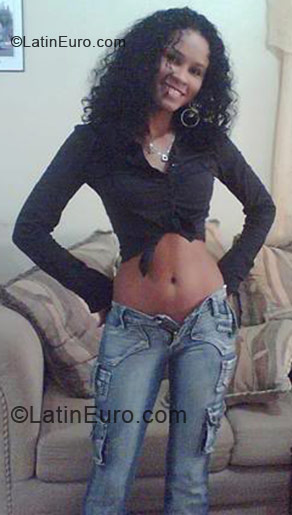 Date this hot Dominican Republic girl Mariela from Santo Domingo DO228