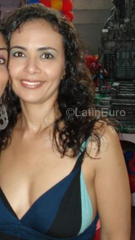 Date this hard body Brazil girl Guilhermina from Belo Horizonte BR324