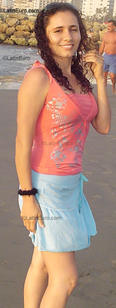 Date this foxy Colombia girl Teresa from Rionegro CO246