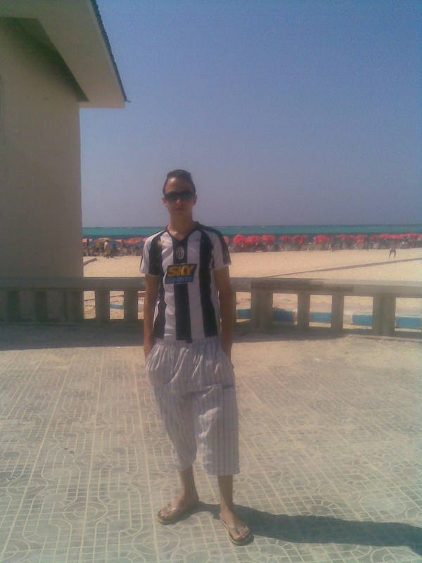 Date this sensual Egypt man Omar from Cairo EG4