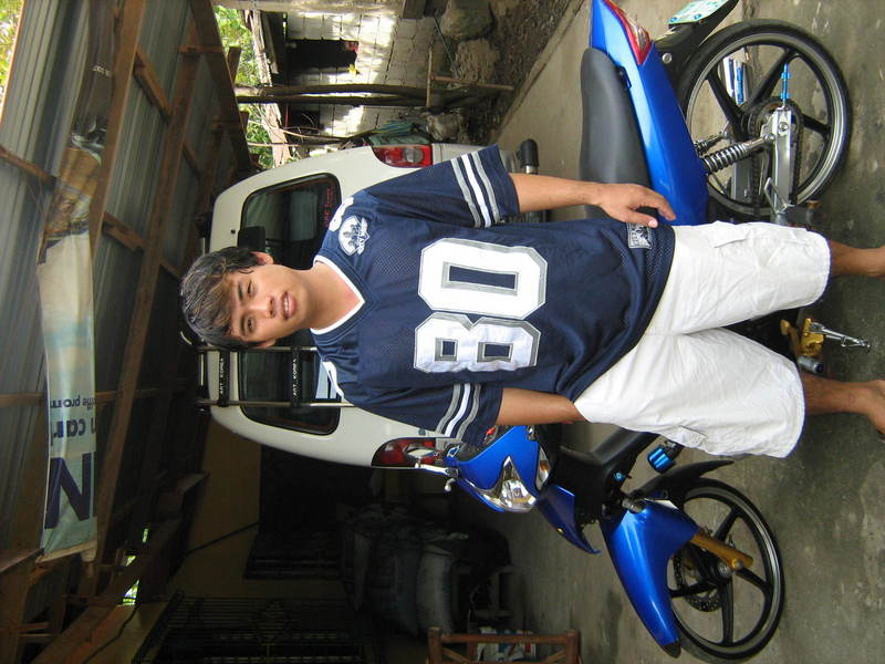 Date this charming Philippines man Bul from Calamba,laguna PH7