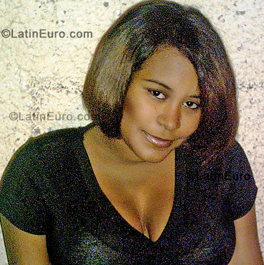 Date this delightful Dominican Republic girl Lady Cristina from San Francisco De Macoris DO314