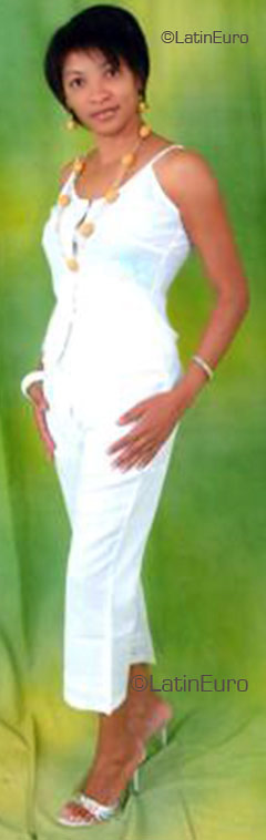 Date this sultry Dominican Republic girl Marcia from San Cristobal DO317