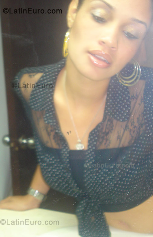 Date this fun Dominican Republic girl Lorena from  DO331