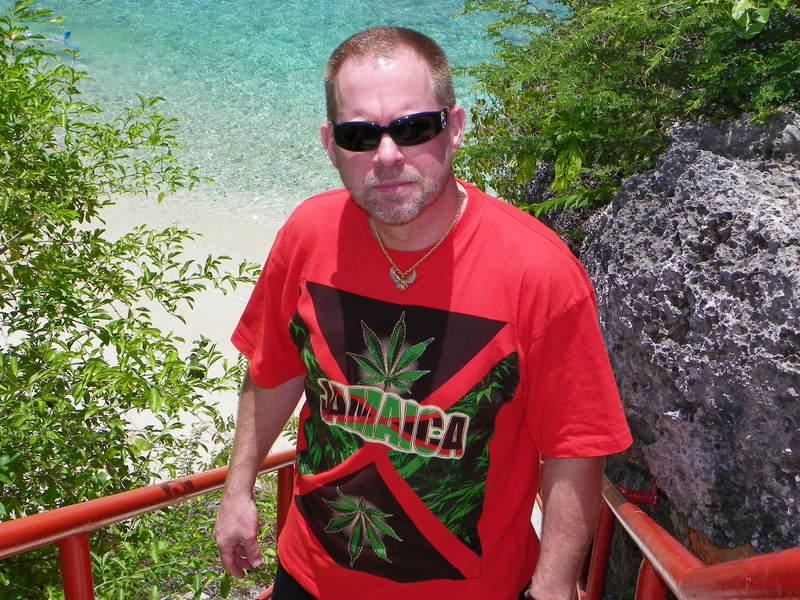 Date this lovely United States man SXXYWHTBOY from Dallas US1037