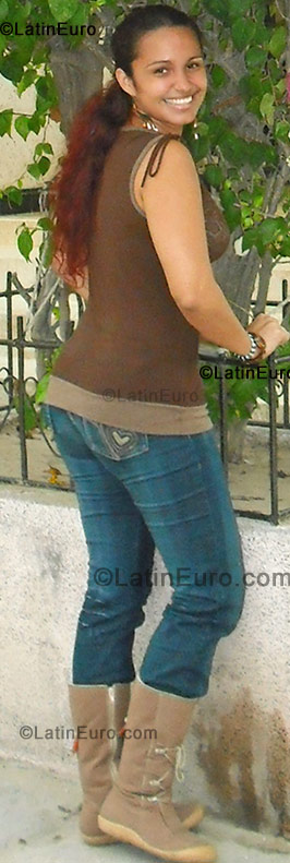 Date this charming Colombia girl Ely Johanna from Barranquilla CO350