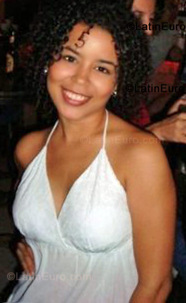 Date this passionate Colombia girl Ana Milena from Barranquilla CO373