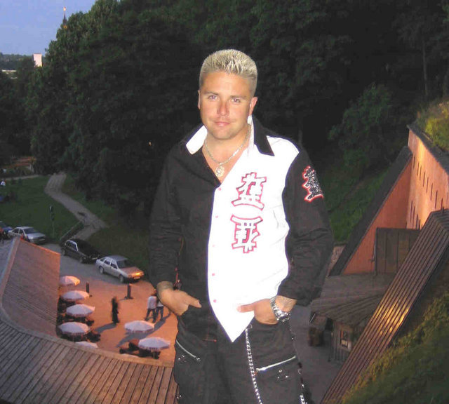 Date this tall Finland man KARA68 from Helsinki FI7