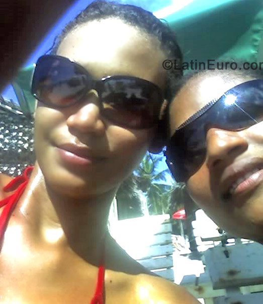 Date this cute Brazil girl Jullyana Rafaelly from Pernambuco BR545