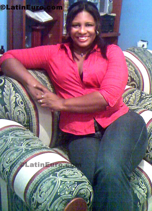 Date this passionate Colombia girl Liliana from Cartagena CO399