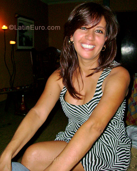 Date this fun Colombia girl Luz Adriana from Cali CO401