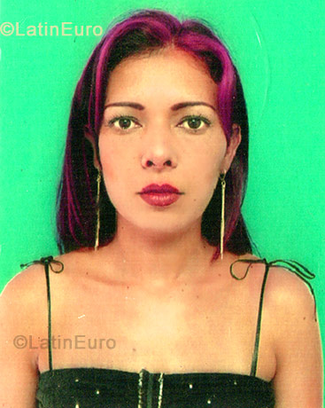 Date this exotic Colombia girl Dilia from Medellin CO405