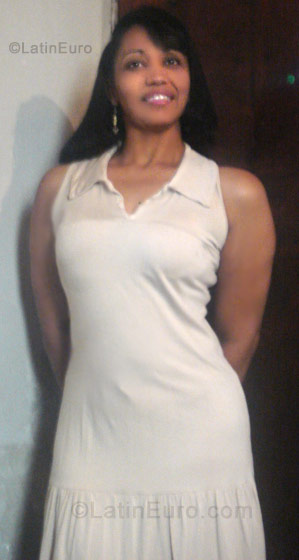 Date this pretty Brazil girl Andrea from Belo Horizonte BR561