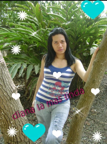 Date this good-looking Colombia girl Kariusca from Cartagena CO421