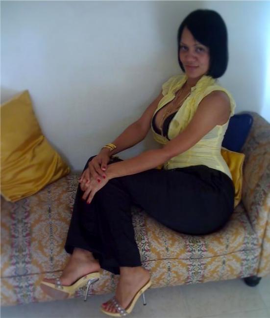 Date this passionate Dominican Republic girl Angie from Santiago DO435