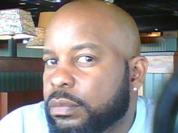 Date this tall United States man Murph from Baltimore DO473