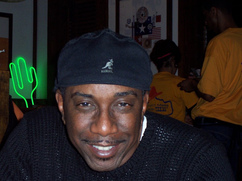 Date this voluptuous United States man Snuggaman from Chicago US1387