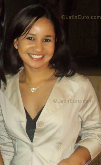 Date this funny Dominican Republic girl Marleni from Santiago DO479