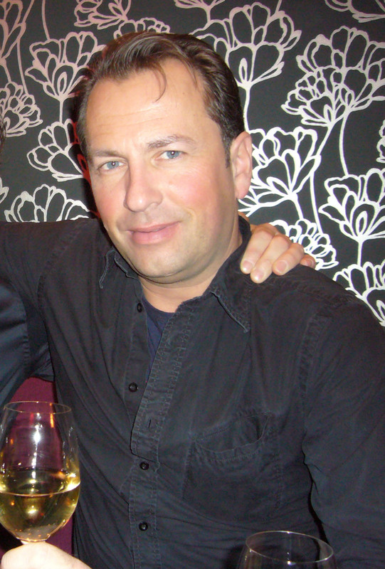 Date this sensual Sweden man Rickard from Stockholm SE20