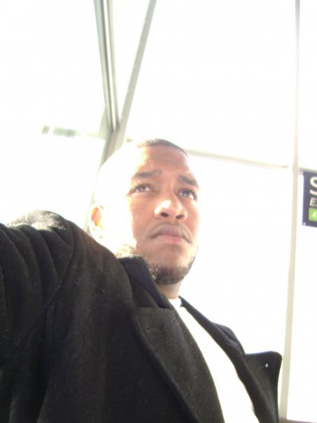 Date this hard body United States man James from Portland US1408