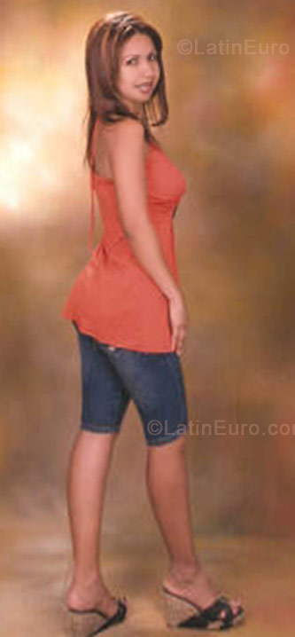 Date this cute Colombia girl Maria from Cali CO479