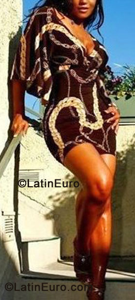 Date this hard body Colombia girl Wbielly from Villavicencio CO534