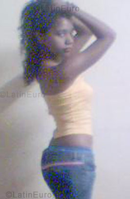 Date this nice looking Brazil girl Francinete from Teresina BR760