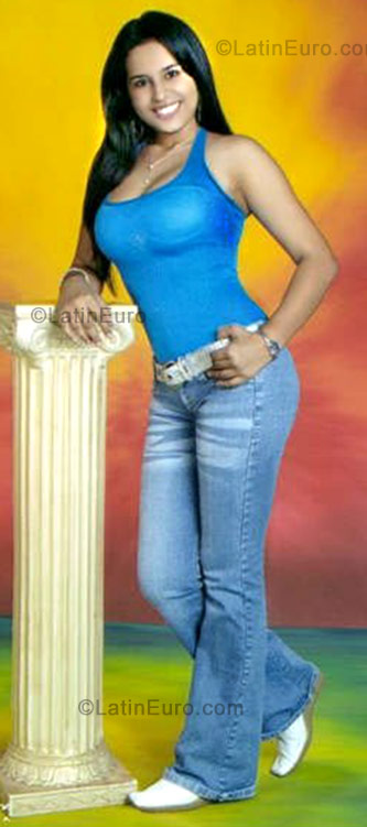 Date this happy Colombia girl Solangel from Cucuta CO536