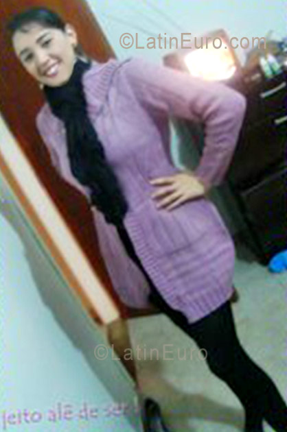 Date this sultry Brazil girl Alessandra from Catalao BR800