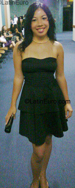 Date this georgeous Brazil girl Sara from Salvador BR853