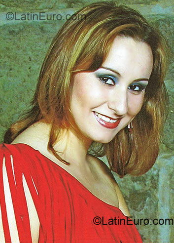 Date this voluptuous Brazil girl Daiane from Caxias Do Sul BR882