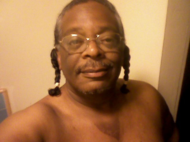 Date this athletic United States man Ernest from San Diego US1919