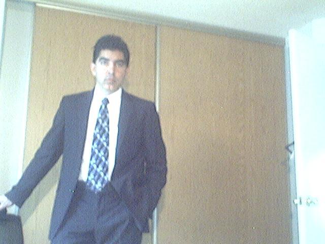 Date this pretty United States man Francisco from Aurora US1950