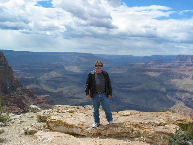 Date this charming United States man Dale from Englewood US1972