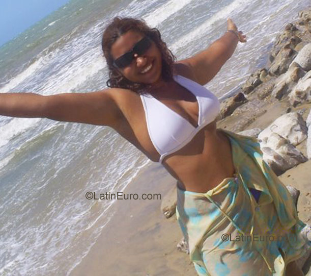 Date this sensual Brazil girl Denise Dominique from  BR927