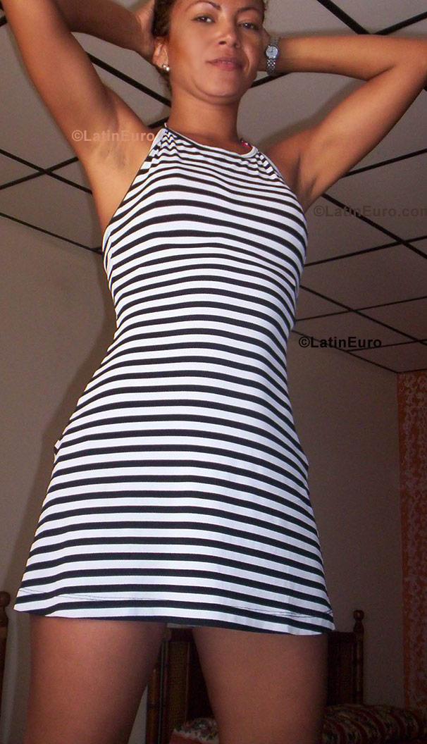 Date this pretty Colombia girl Brigida from Santa Marta CO650