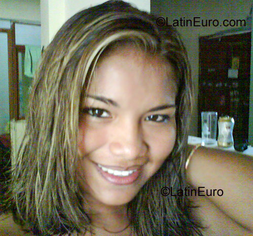 Date this happy Peru girl Anngie Vanessa from Tumbes PE81