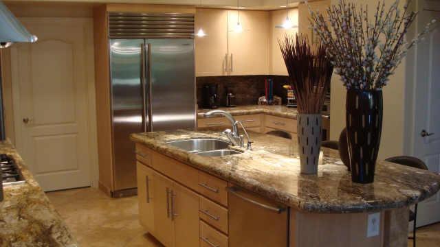 Date this young United States man Gboom from New York US2090