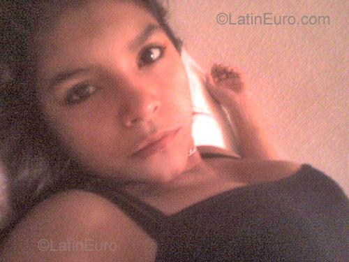 Date this delightful Colombia girl Stefania from Cali CO679