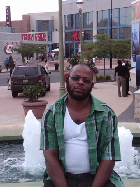 Date this attractive United States man BILAL193 from phila US2177