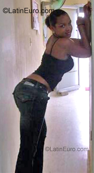 Date this delightful Dominican Republic girl Angela Marie from Santo Domingo DO774