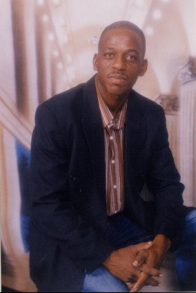 Date this tall Bahamas man Gilly from N BS11