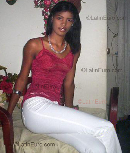Date this fun Dominican Republic girl Perla from Nagua DO785