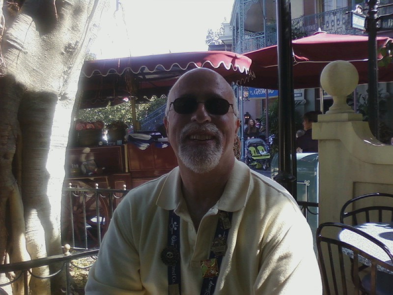 Date this nice looking United States man Esteban from San Rafael US2259