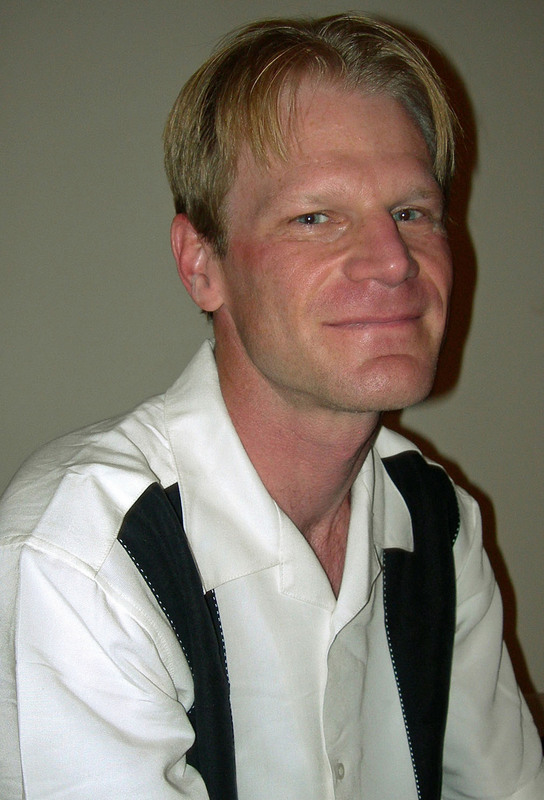 Date this lovely United States man Fitdoc from Logan US2333