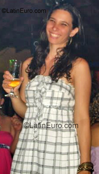 Date this tall Brazil girl Vivian from Serrana BR1065